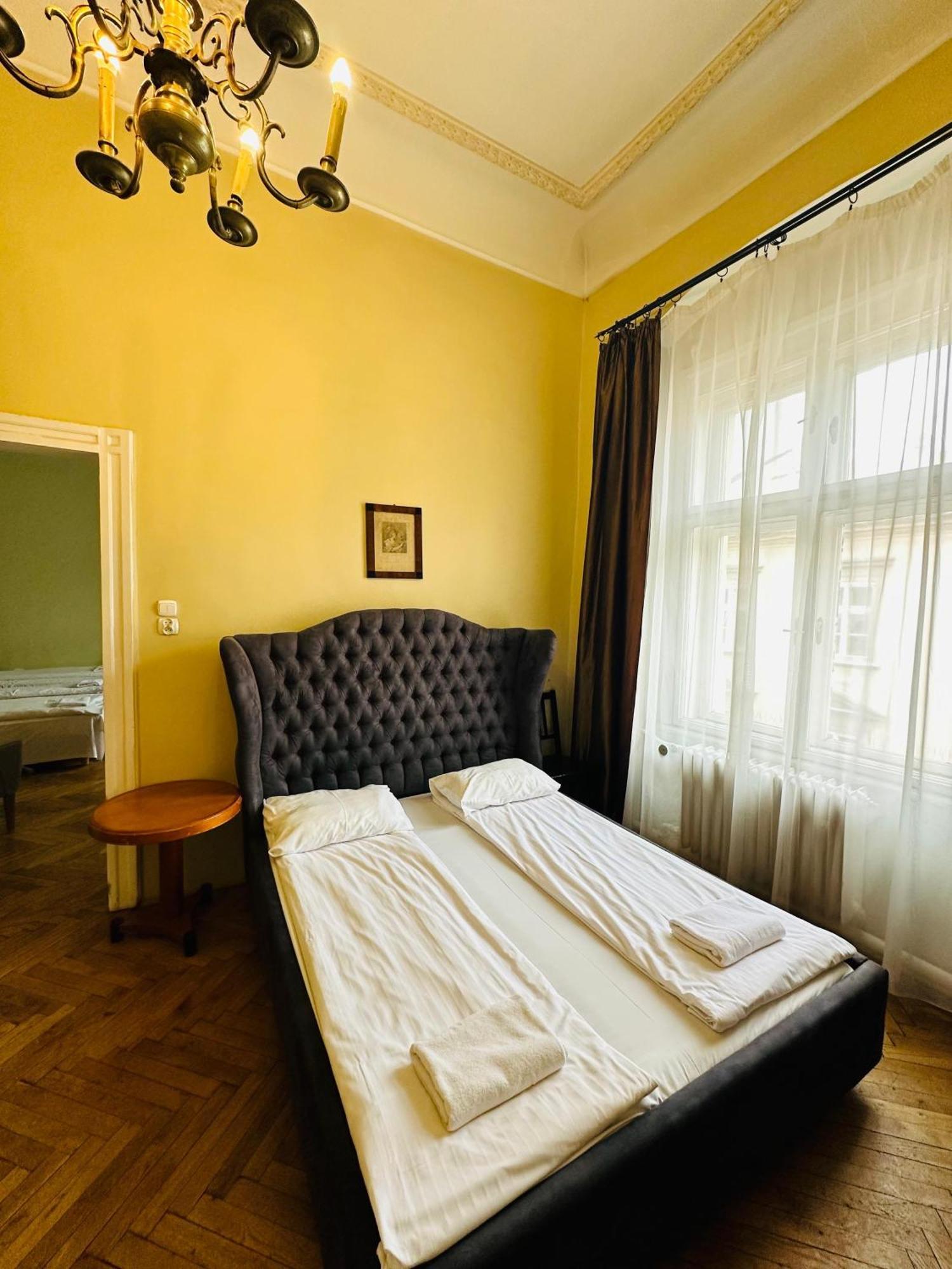Main Market Square Apartments Krakow Exterior photo